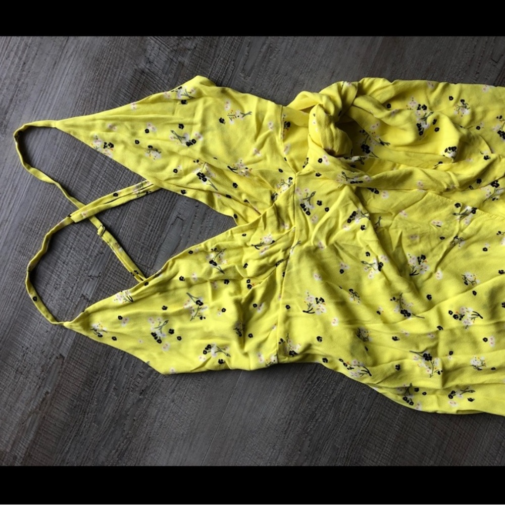 Free people romper size 4 💛